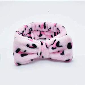 Bow Tie Hair Band. Bowtie hair band. Elastic Headband. Elastic Head band tie.